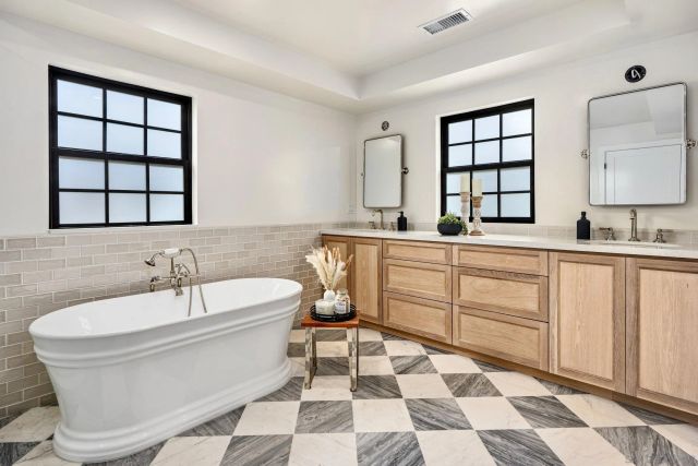 1312 3rd St, Coronado, CA 92118