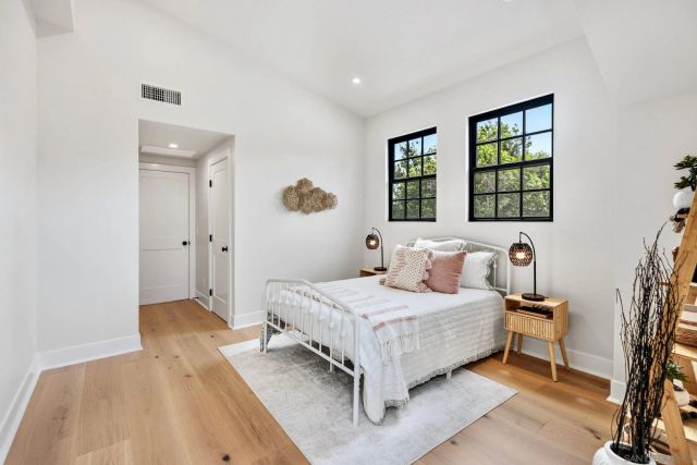 1312 3rd St, Coronado, CA 92118