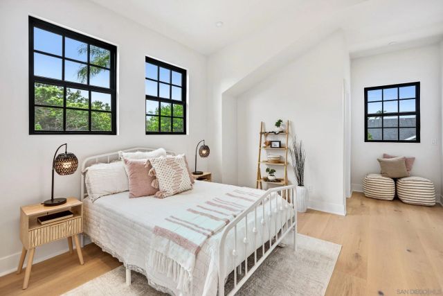 1312 3rd St, Coronado, CA 92118