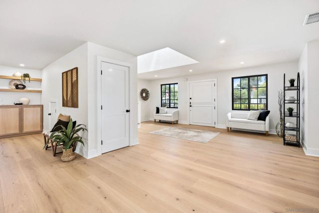1312 3rd St, Coronado, CA 92118