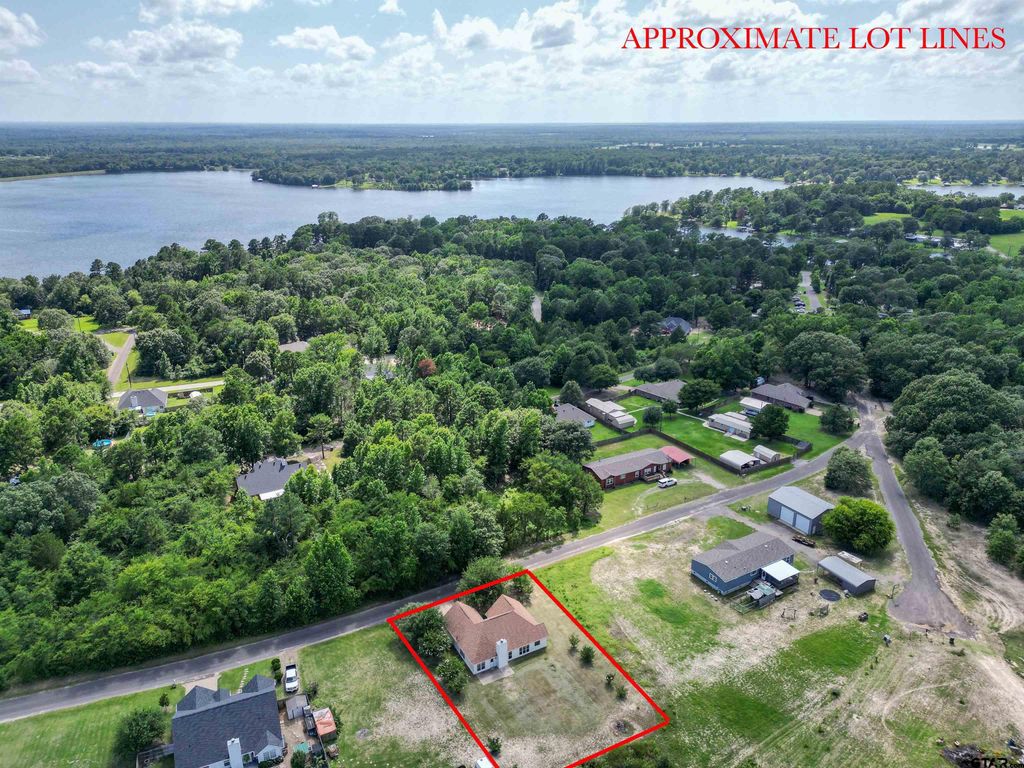 156 County road 2247, Mineola, TX 75773