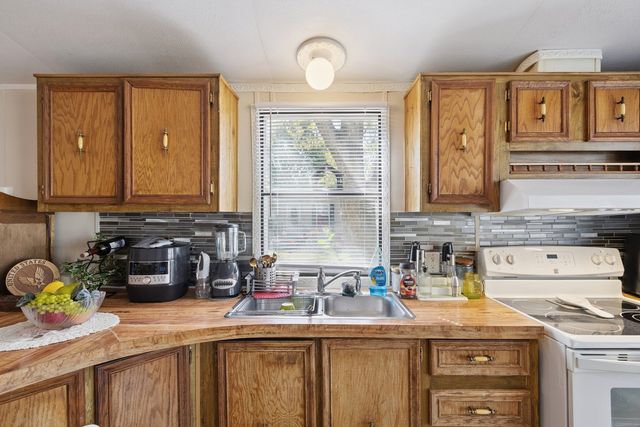 579 Park Avenue, Belvidere, IL 61008