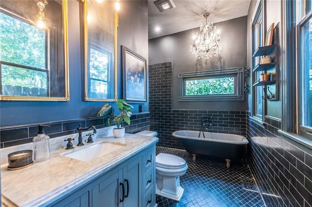 465 Oakland Avenue SE, Atlanta, GA 30312