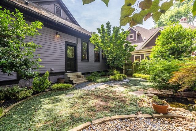 465 Oakland Avenue SE, Atlanta, GA 30312