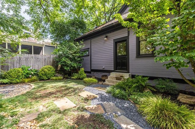 465 Oakland Avenue SE, Atlanta, GA 30312