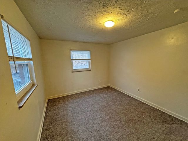 5901 Verona Rd, Penn Hills, PA 15147