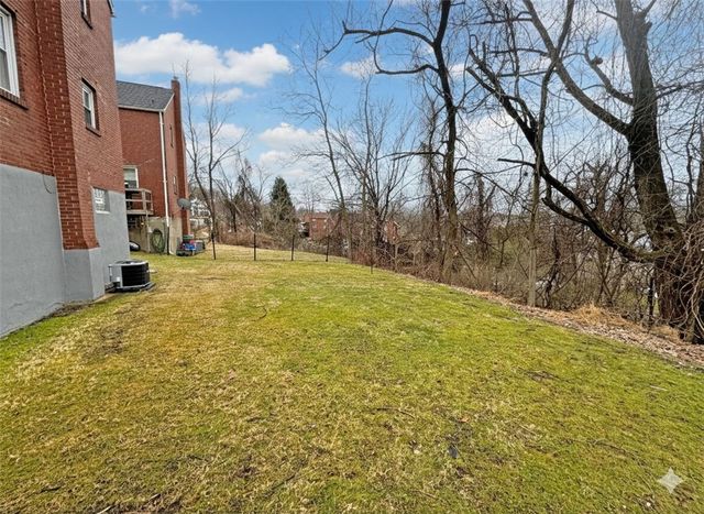 5901 Verona Rd, Penn Hills, PA 15147