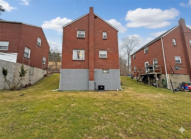 5901 Verona Rd, Penn Hills, PA 15147