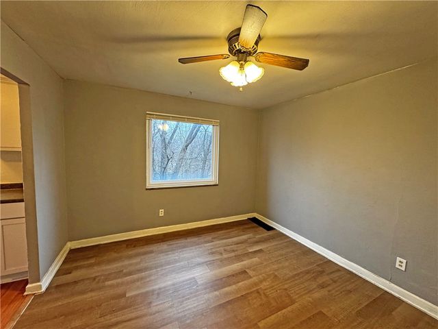 5901 Verona Rd, Penn Hills, PA 15147