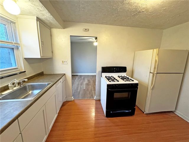 5901 Verona Rd, Penn Hills, PA 15147