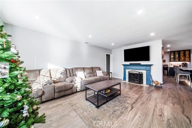 10224 Longworth, Santa Fe Springs, CA 90670