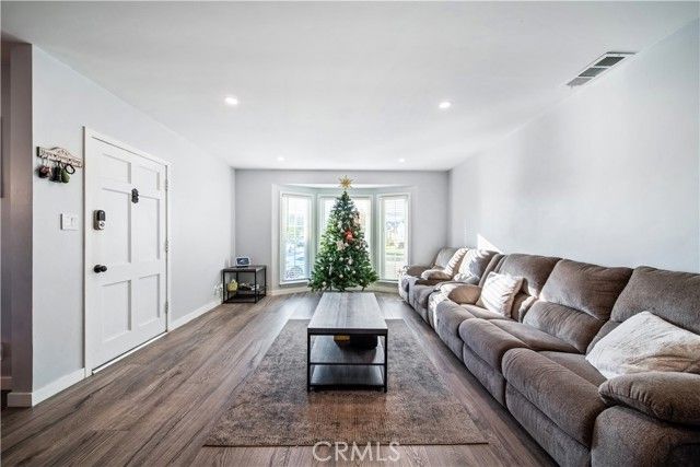 10224 Longworth, Santa Fe Springs, CA 90670