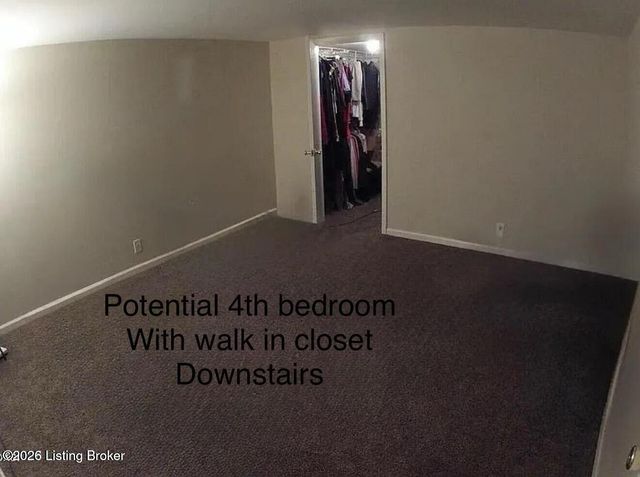 805 Kinross Pl, Louisville, KY 40243