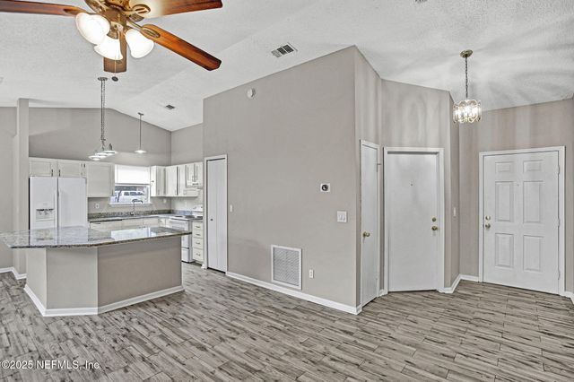 6143 SUNDEW Court, Jacksonville, FL 32244