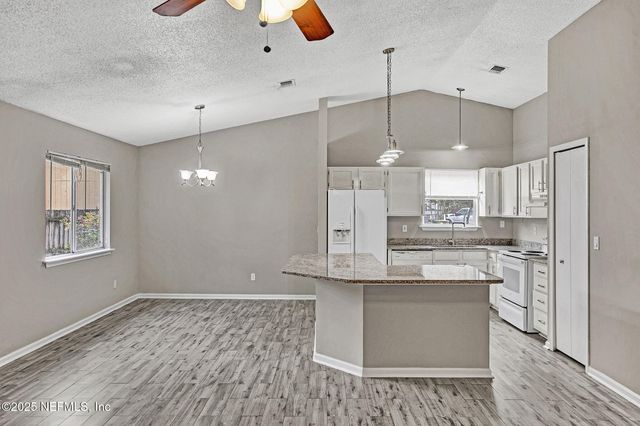 6143 SUNDEW Court, Jacksonville, FL 32244