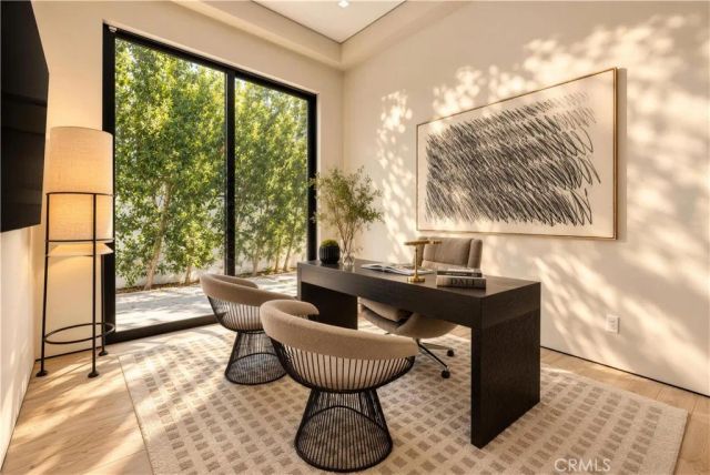 4940 Brewster Drive, Tarzana, CA 91356