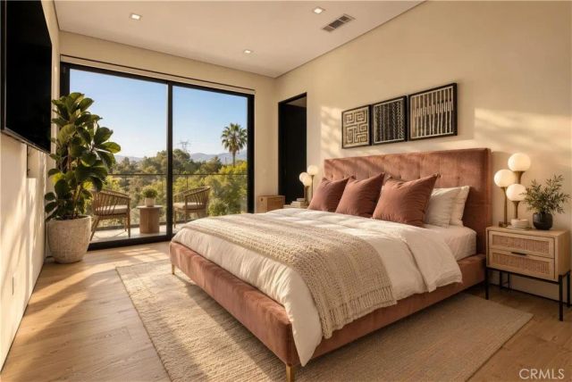 4940 Brewster Drive, Tarzana, CA 91356