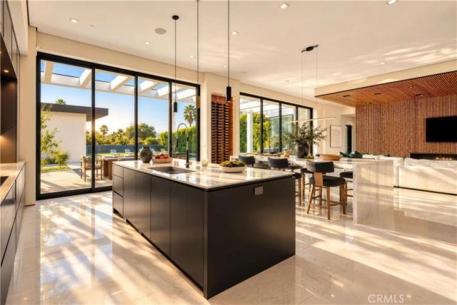 4940 Brewster Drive, Tarzana, CA 91356