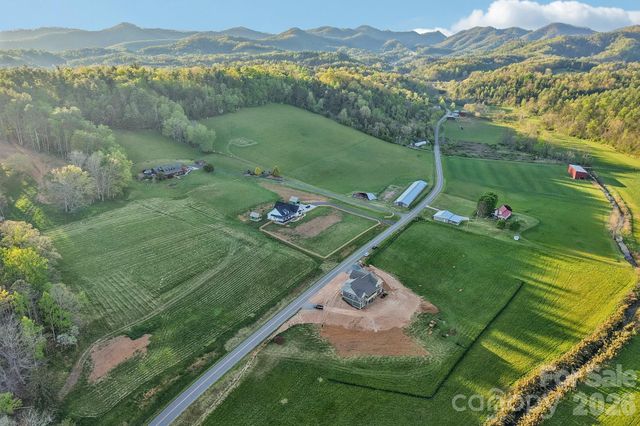 1060 California Creek Road, Mars Hill, NC 28754