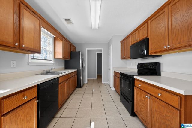 12320 S POINTE DRIVE, Moundville, AL 35474