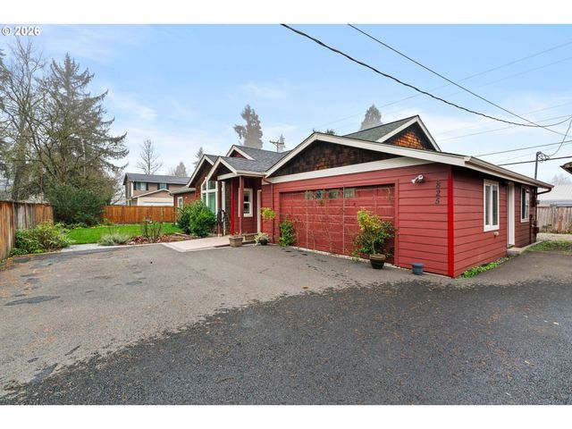 825 WAVERLY St, Eugene, OR 97401