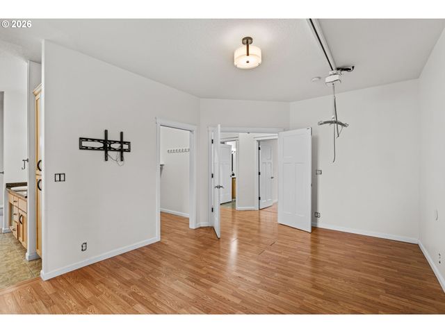 825 WAVERLY St, Eugene, OR 97401