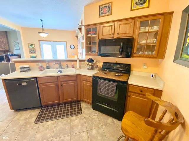 10190 Holly Berry Circle, Fishers, IN 46038