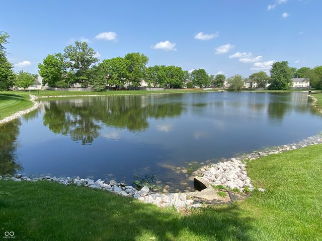 10190 Holly Berry Circle, Fishers, IN 46038