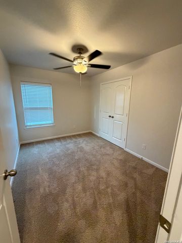 15023 Harbor Lndg, Von Ormy, TX 78073