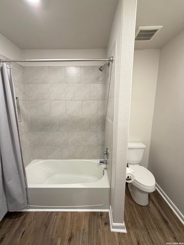 15023 Harbor Lndg, Von Ormy, TX 78073
