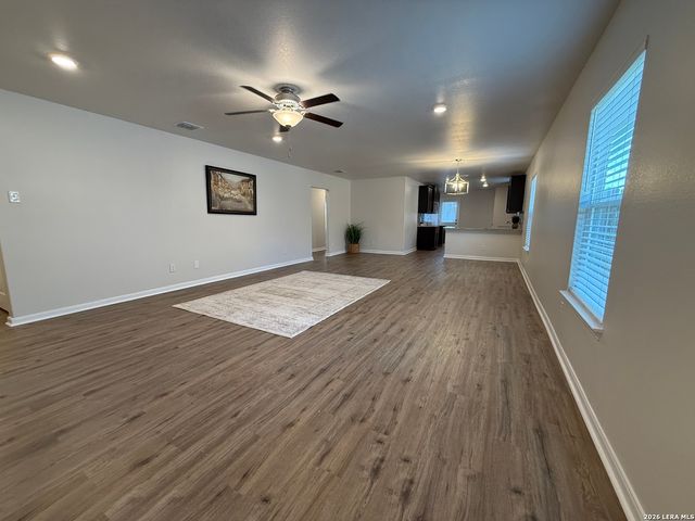 15023 Harbor Lndg, Von Ormy, TX 78073