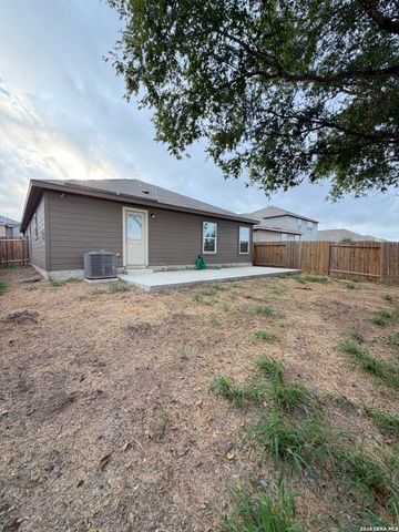 15023 Harbor Lndg, Von Ormy, TX 78073
