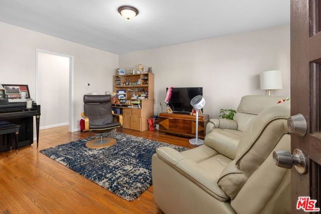1049 Newhill Street, Glendora, CA 91741