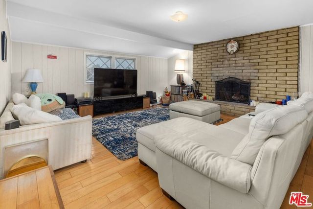 1049 Newhill Street, Glendora, CA 91741