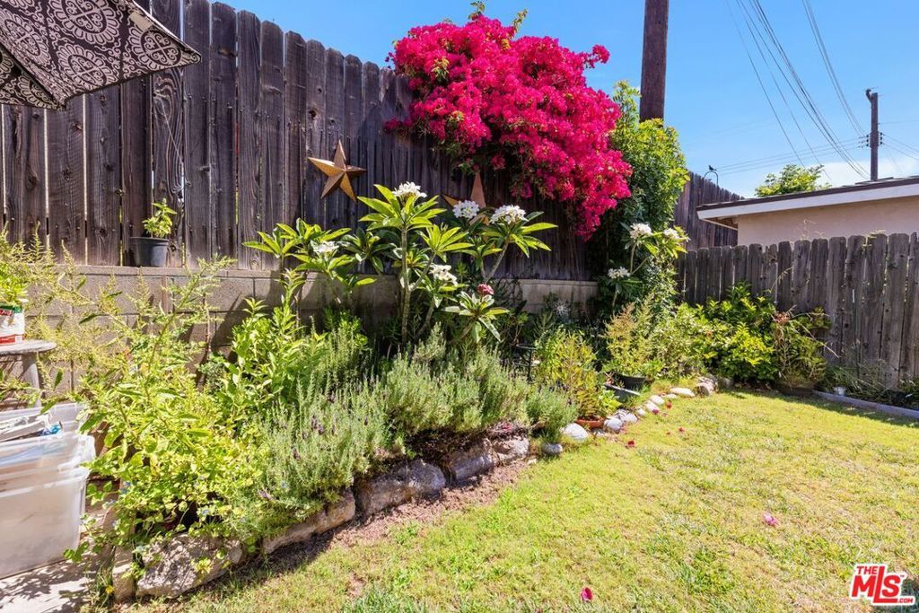 Image 18 of property listing at 1049 Newhill Street, Glendora, CA 91741