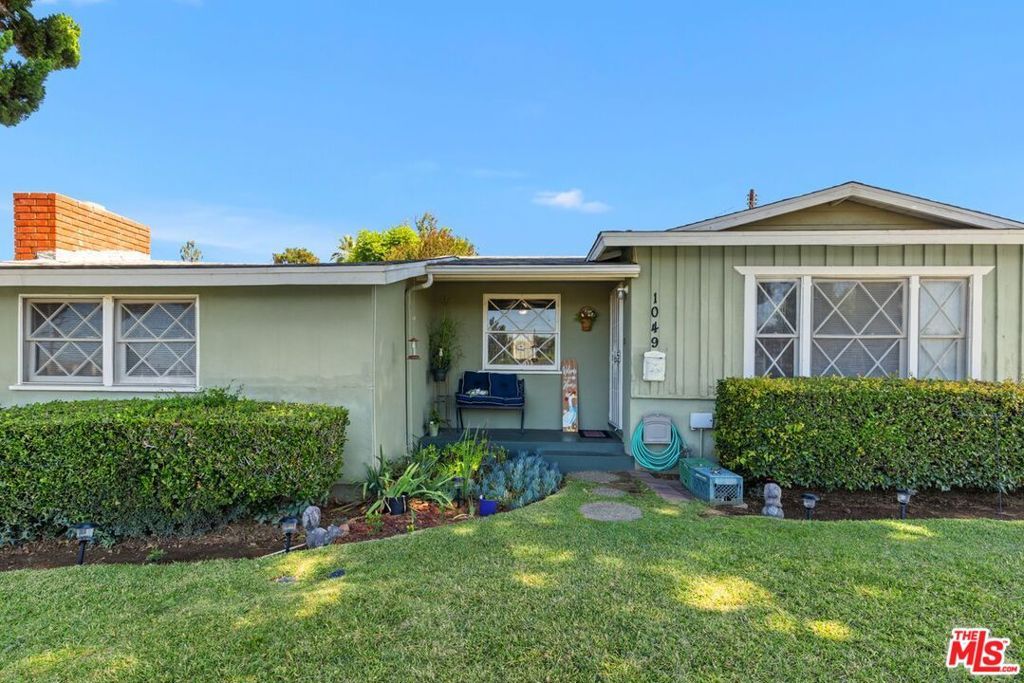 Image 2 of property listing at 1049 Newhill Street, Glendora, CA 91741