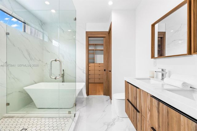 66 NW 50th St, Miami, FL 33127