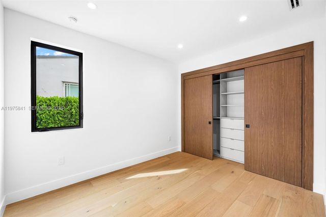 66 NW 50th St, Miami, FL 33127