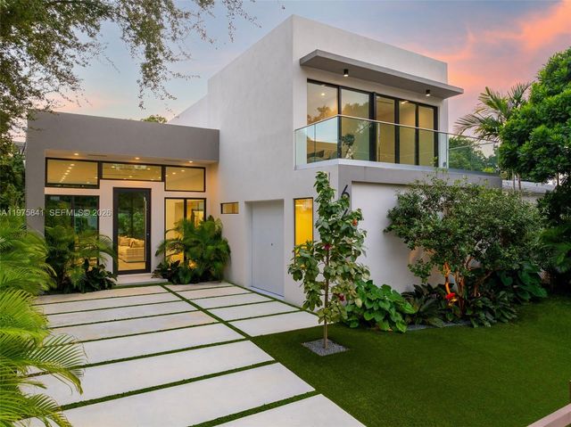 66 NW 50th St, Miami, FL 33127