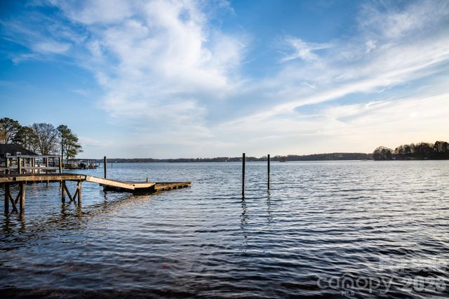 4673 Kiser Island Road, Terrell, NC 28682
