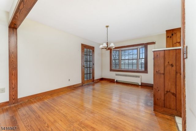 27 Union Rd, Clinton Town, NJ 08809