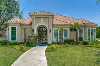 300 Travis Court, Irving, TX 75038