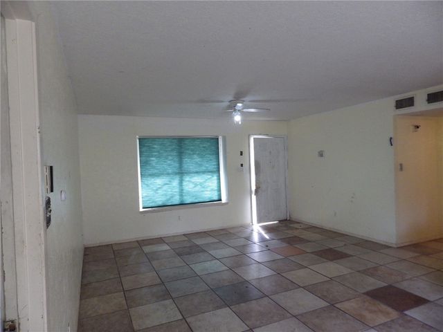 203 North Forest Drive, Willis, TX 77378