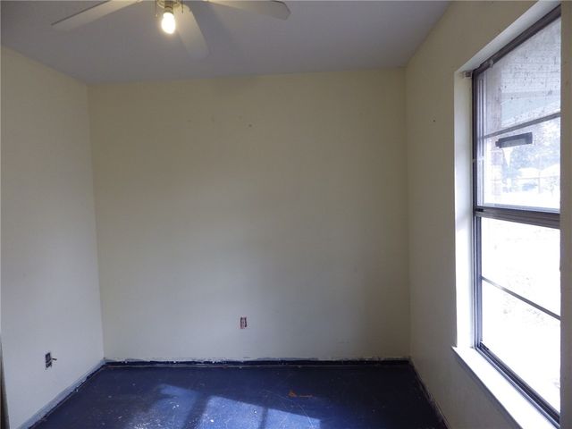 203 North Forest Drive, Willis, TX 77378