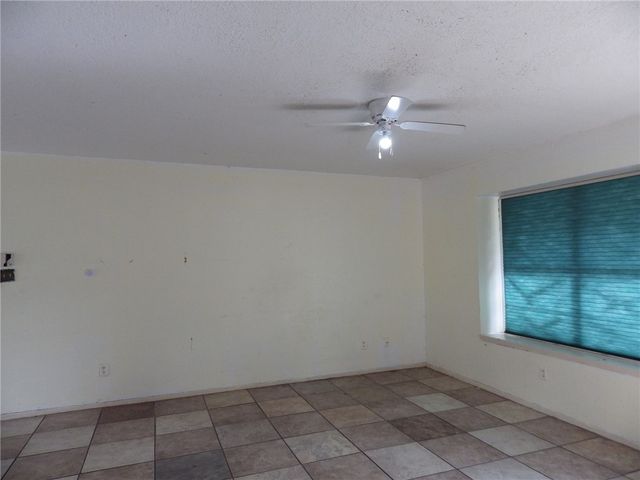 203 North Forest Drive, Willis, TX 77378