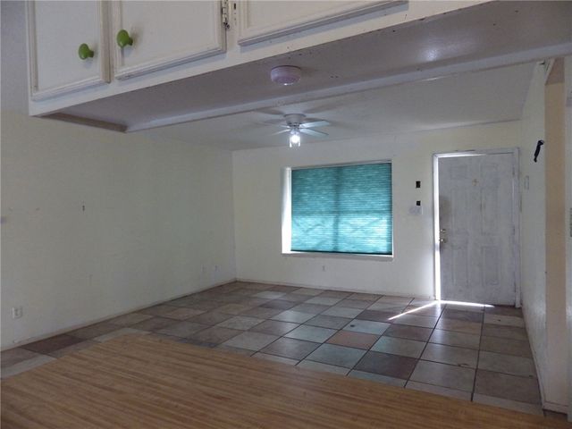 203 North Forest Drive, Willis, TX 77378