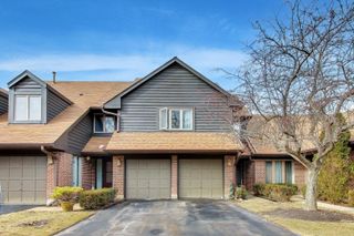 654 Picardy Circle, Northbrook, IL 60062