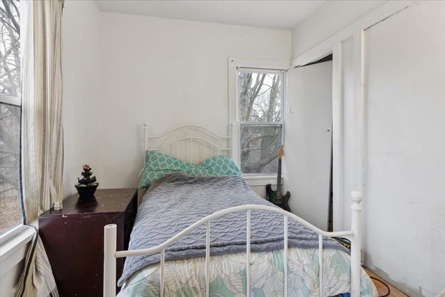 1404 Benton Street, Rockford, IL 61107