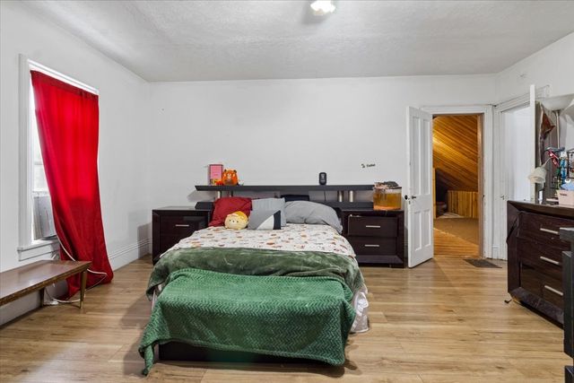 1404 Benton Street, Rockford, IL 61107