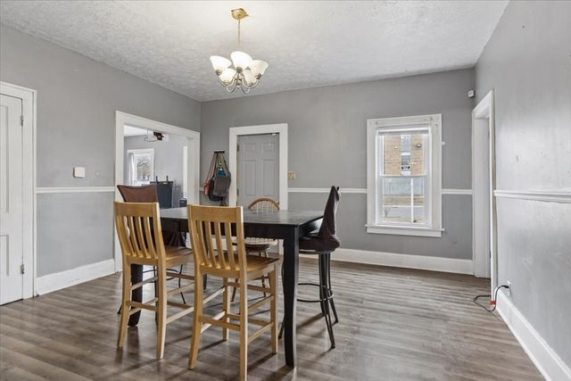 1404 Benton Street, Rockford, IL 61107